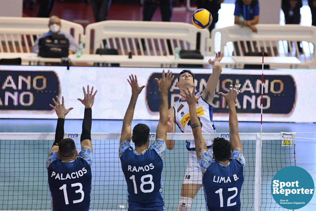 Italy Vs Argentina Test Match Volley