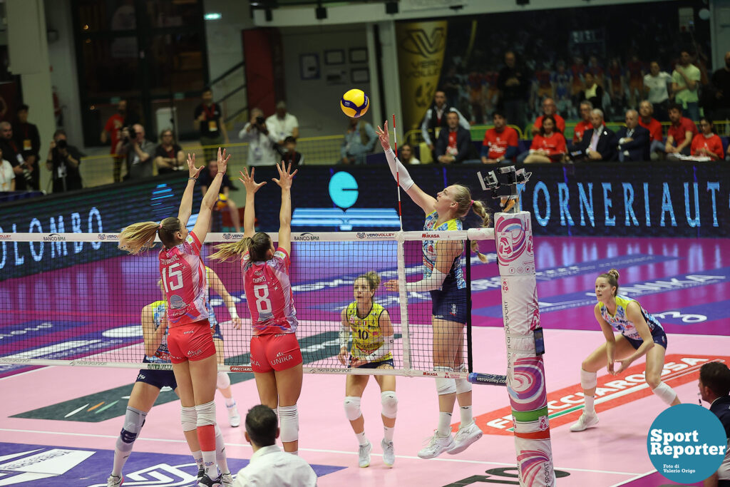 Attack of Plummer Kathryn Rose (Imoco Conegliano) - Finale4 Playoff