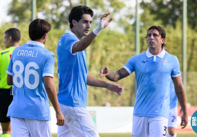 La Lazio batte l’Arezzo per 2-0 con i gol di Pinamonti e Diogo Leite La Lazio batte l’Arezzo per 2-0 con i gol di Pinamonti e Diogo Leite